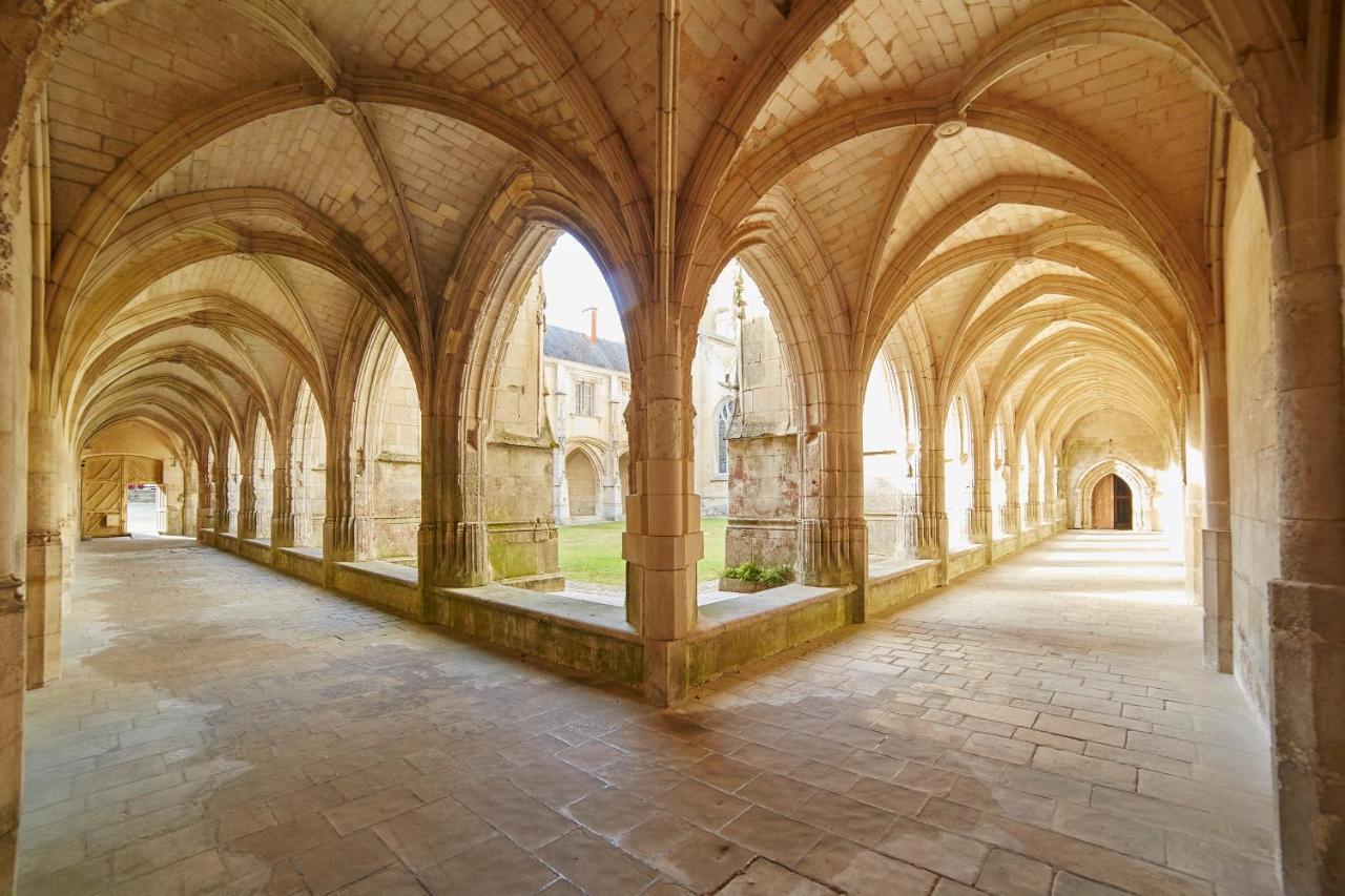 Chambres D'Hotes Le Tilleul Saint-Hilaire-des-Loges Экстерьер фото